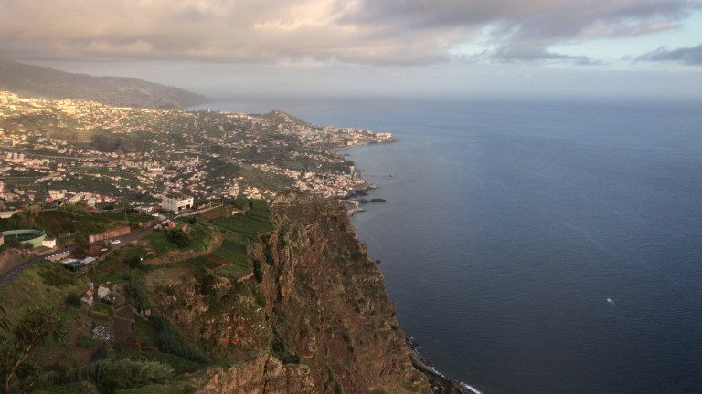 C387459C-A111-4C3C-A8D5-EF6072BB50C3